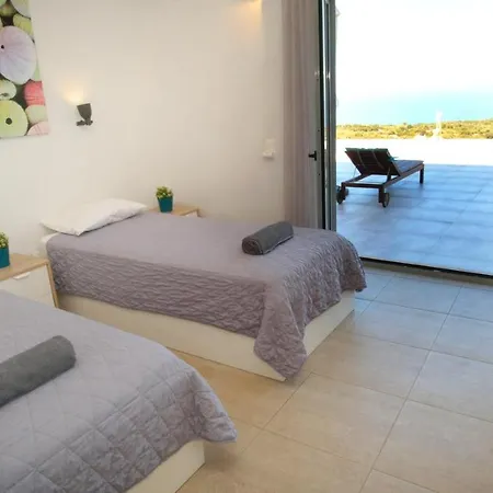 Eva West With Infinity Pool & And Panoramic Sea View